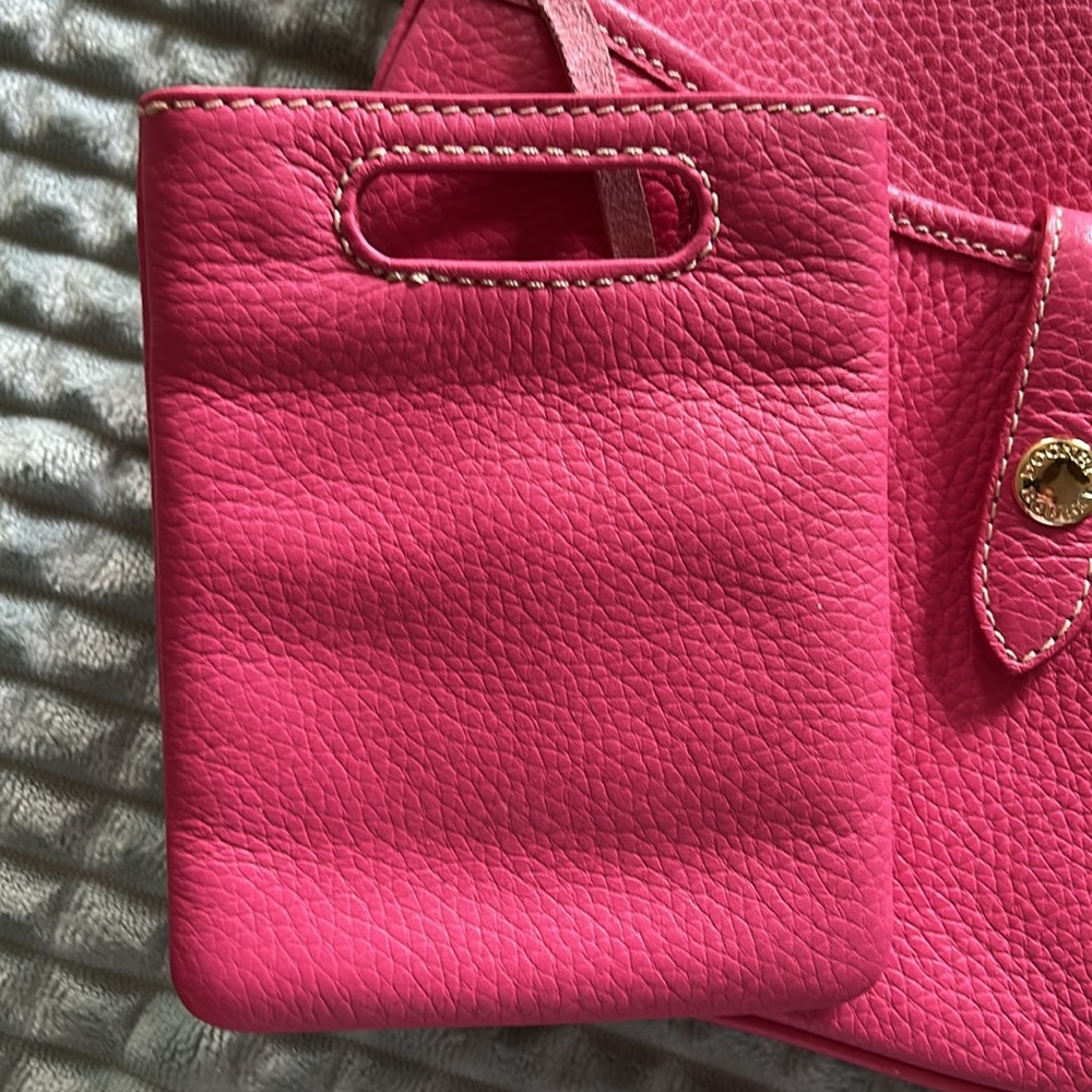 DOONEY & BOURKE Bag with Matching Accessories - Picture 3 of 16